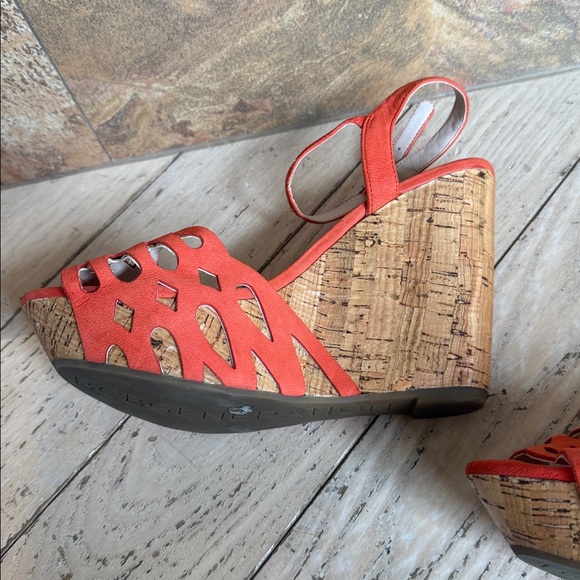 BCBGeneration Red Cutout Wedge Sandals - Picture 10 of 16